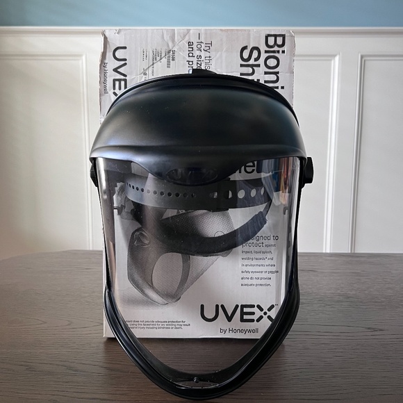 The Uvex Bionic Face Shield S8500 by Honeywell - BRAND NEW IN BOX - Picture 2 of 7